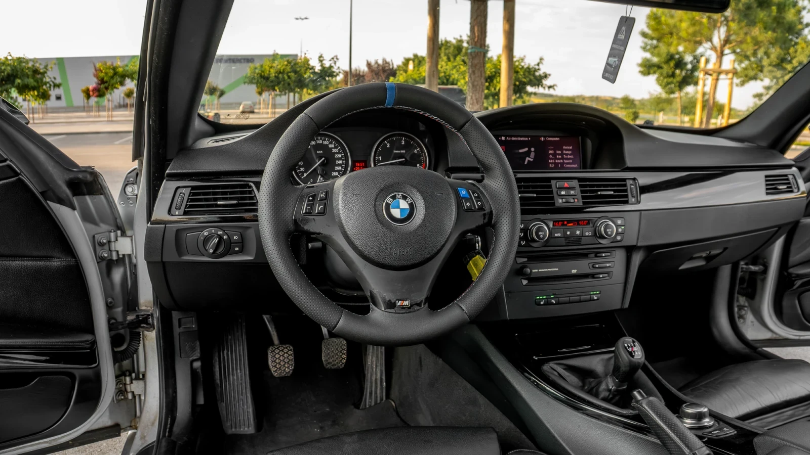BMW 330 d M57 / M pack / Нов внос / Обслужена, снимка 9 - Автомобили и джипове - 55120038