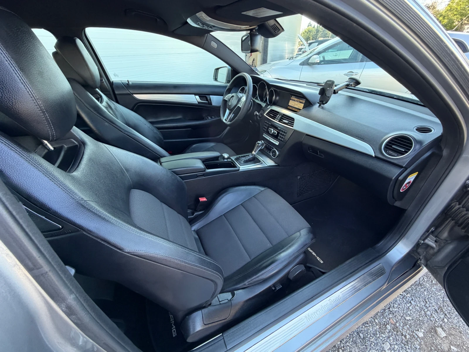 Mercedes-Benz C 220 2.2 AMG Пакет , снимка 17 - Автомобили и джипове - 55236137