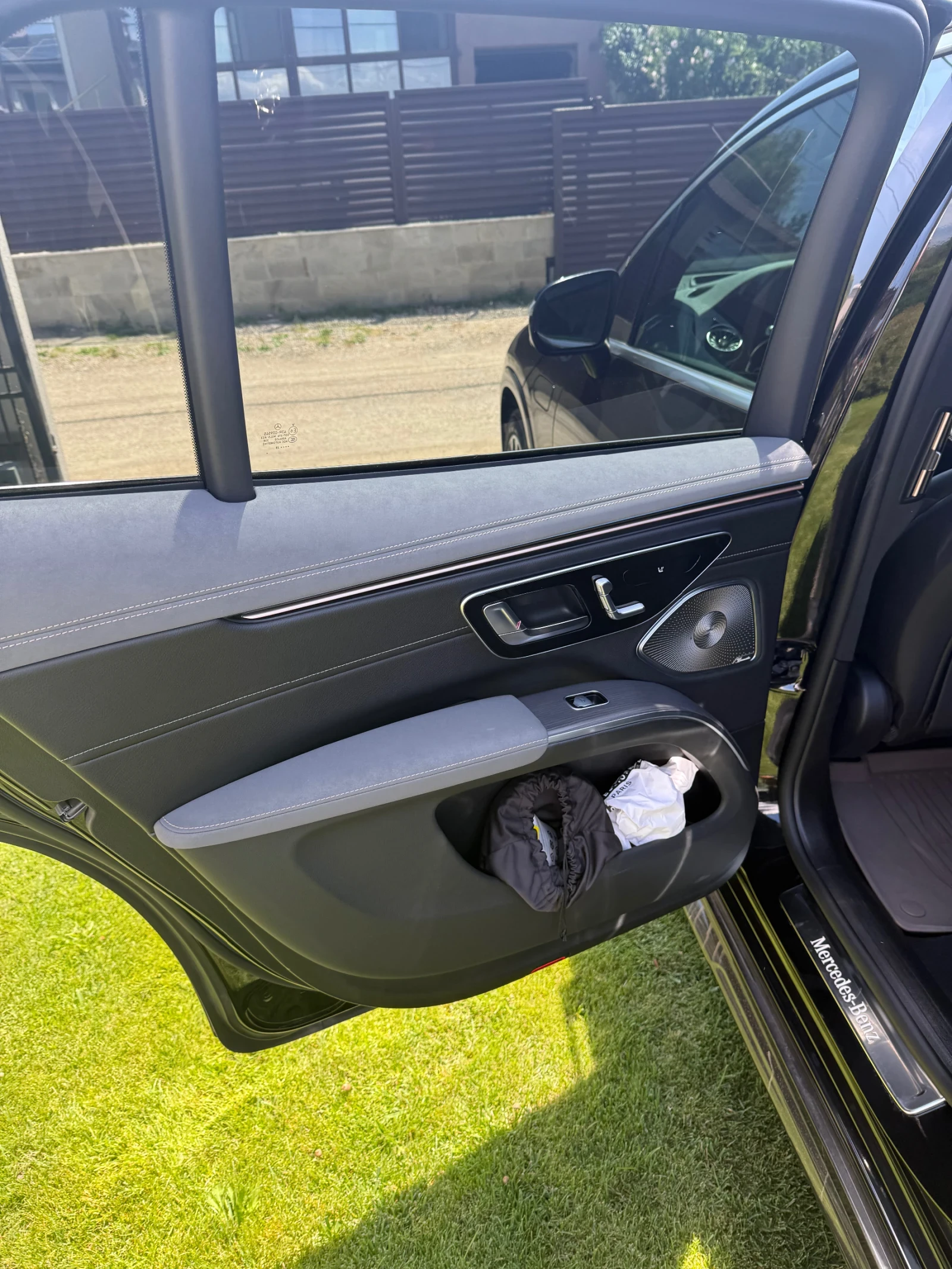 Mercedes-Benz EQS, снимка 13 - Автомобили и джипове - 55300707
