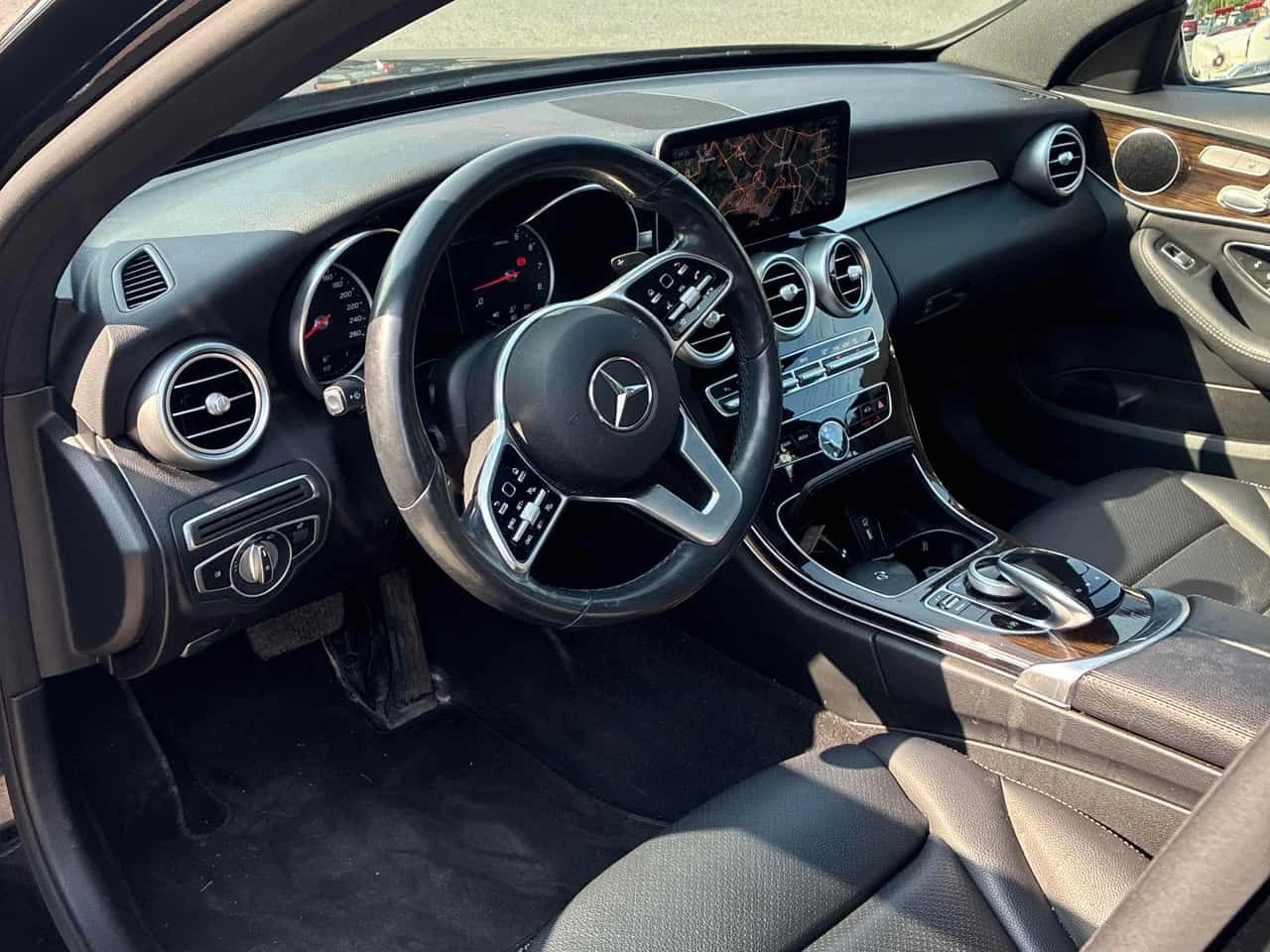 Mercedes-Benz C 300 * CARFAX * БЕЗ ПЪРВОНАЧАЛНА ВНОСКА, снимка 10 - Автомобили и джипове - 55392776