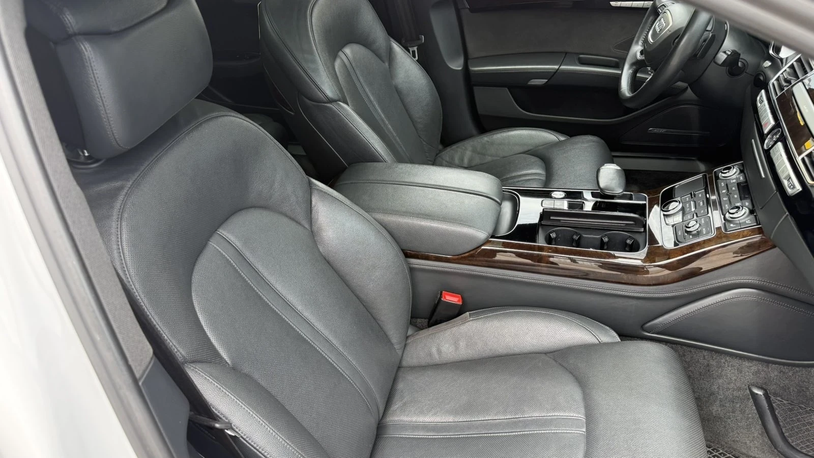 Audi A8 Audi A8L 3.0 TFSI Quattro, снимка 6 - Автомобили и джипове - 55578918