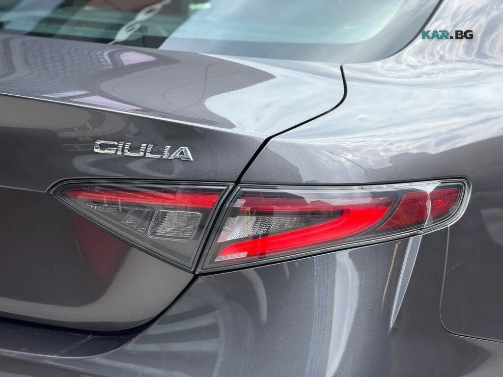 Alfa Romeo Giulia Veloce * Harman/Kardon * АвтоКредит (ЦЕНА ДО БГ), снимка 11 - Автомобили и джипове - 56134973