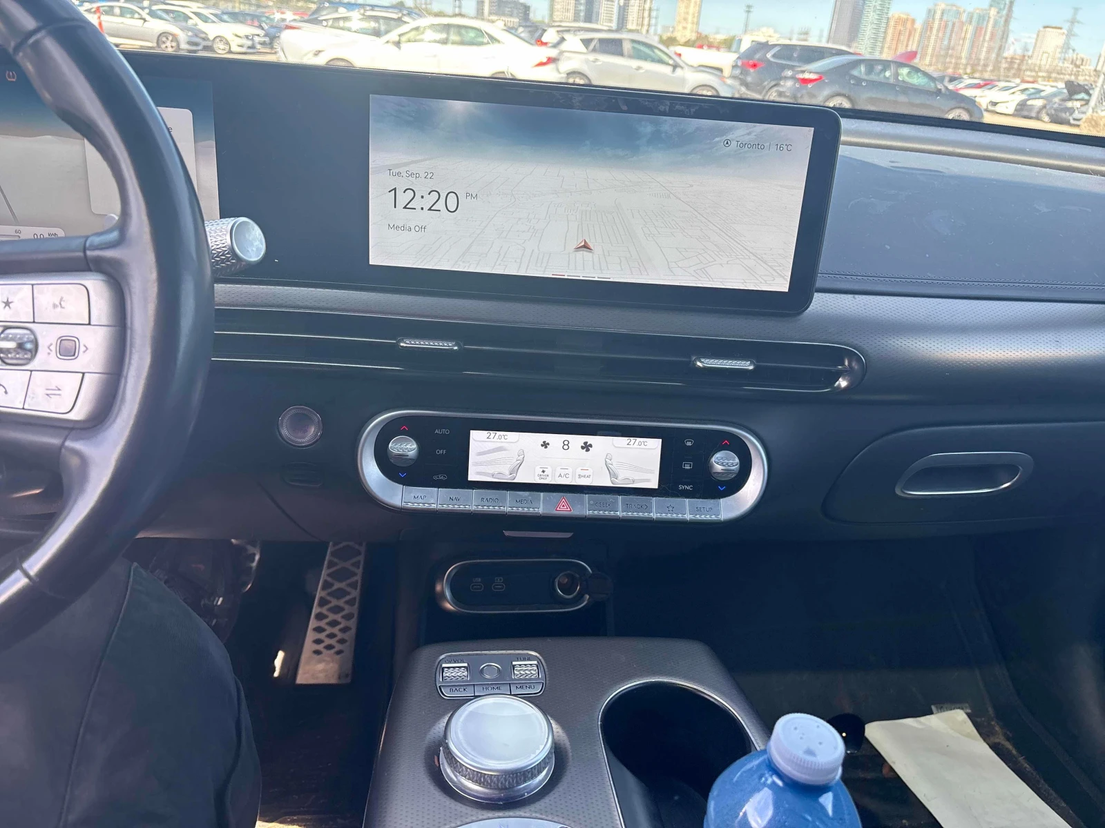 Genesis GV60 * Performance AWD* АВТОКРЕДИТ* , снимка 9 - Автомобили и джипове - 56195351