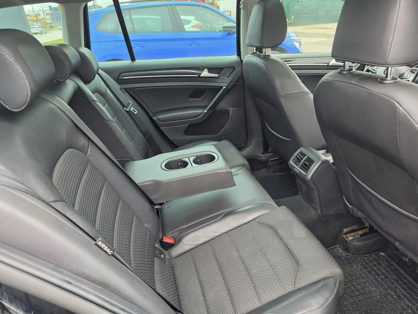 VW Golf, снимка 13 - Автомобили и джипове - 56746458