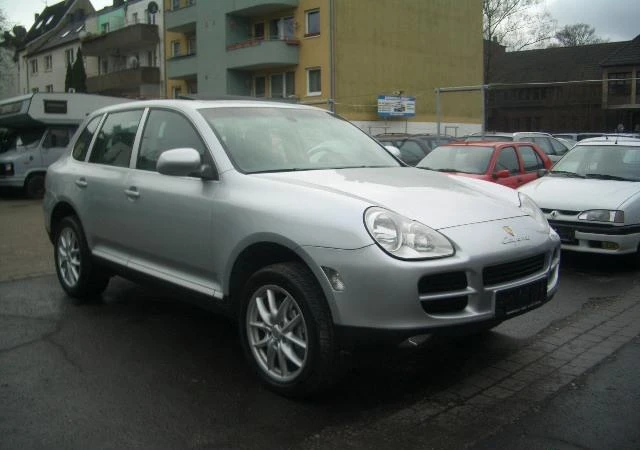 Porsche Cayenne 4.5i v8 na chast, снимка 2 - Автомобили и джипове - 3283800