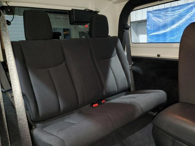 Jeep Wrangler  - изображение 10
