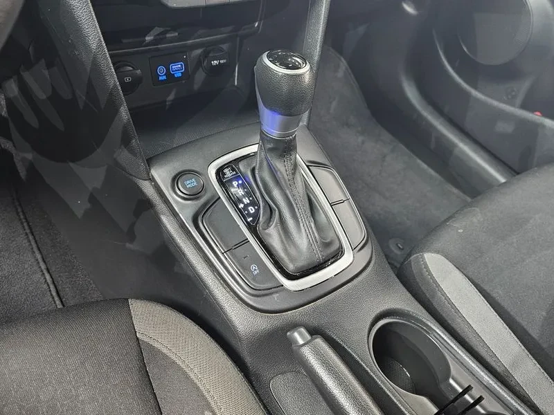 Hyundai Kona 1.6 2Wd Smart, снимка 9 - Автомобили и джипове - 55277745