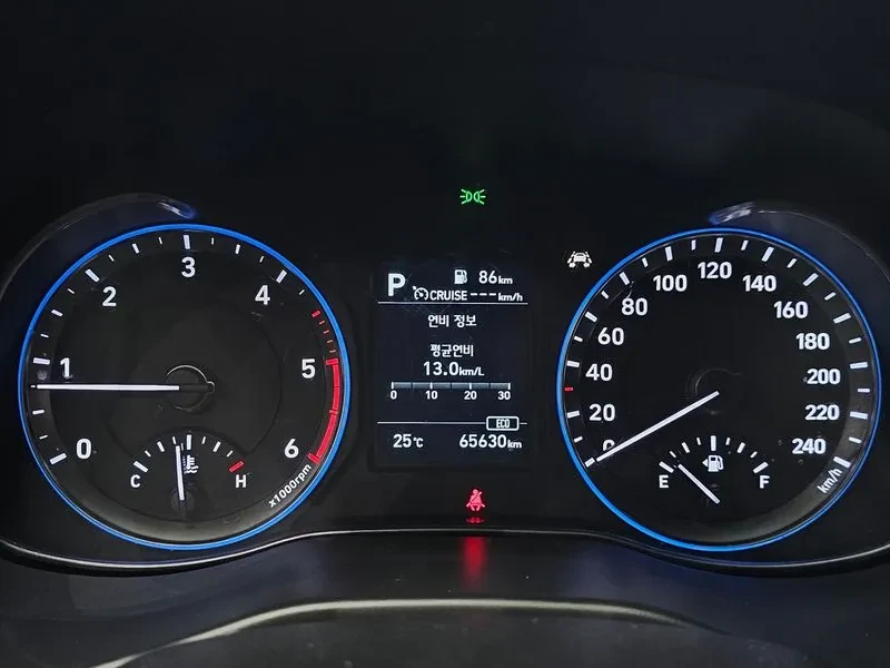 Hyundai Kona 1.6 2Wd Smart, снимка 8 - Автомобили и джипове - 55277745