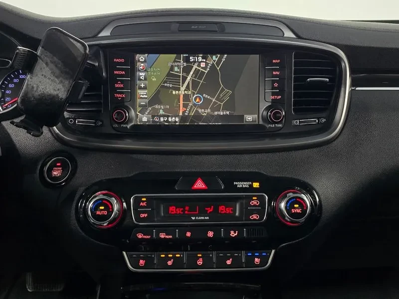 Kia Sorento The New Sorento Diesel 2.0 2Wd Prestige, снимка 15 - Автомобили и джипове - 55640072