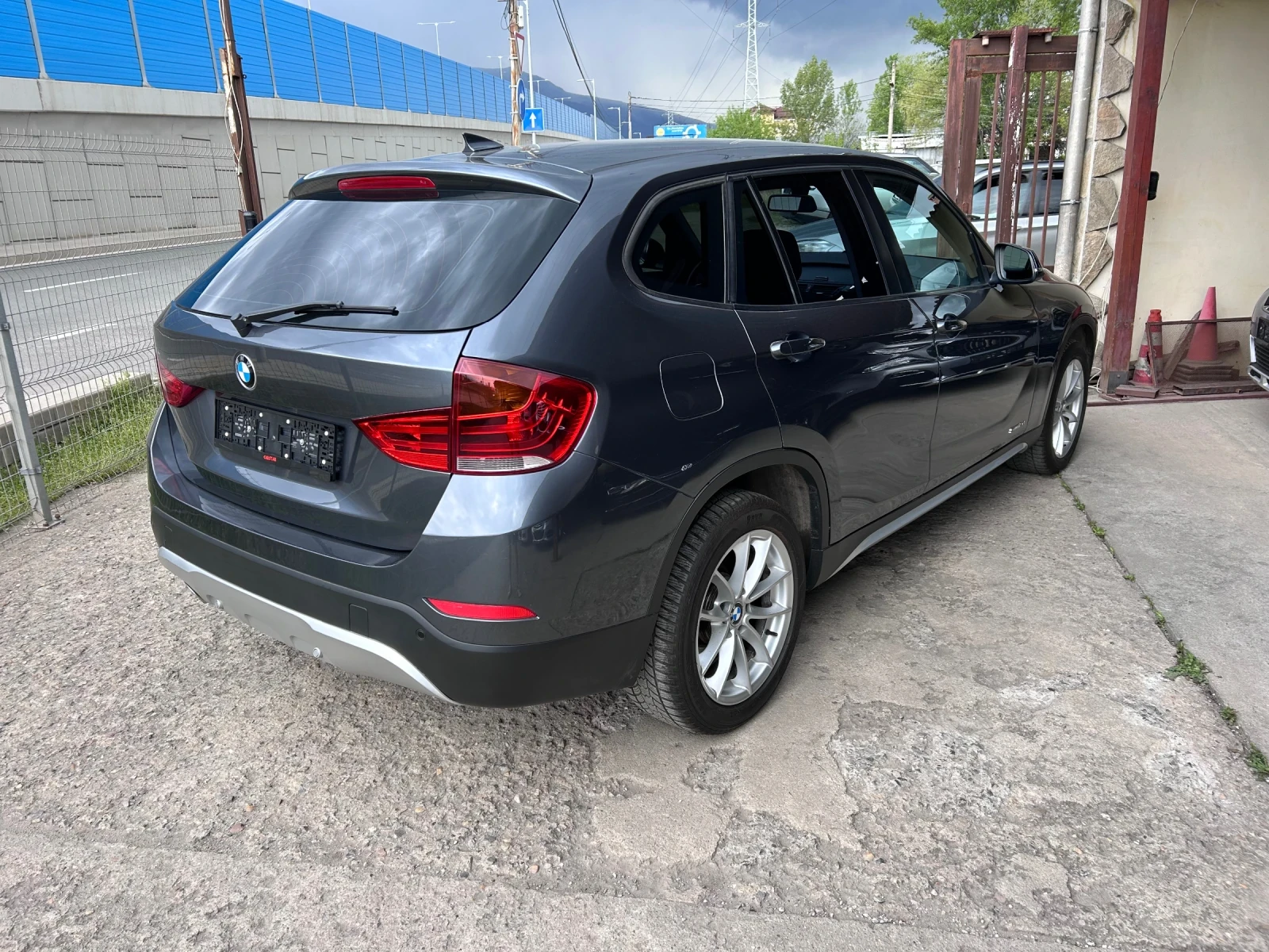 BMW X1 18d xLine SDRIVE - изображение 4