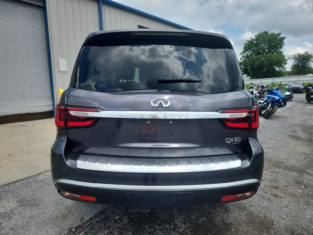Infiniti QX80 LUXE* 5.6V8* ПЕРФЕКТНА - изображение 5