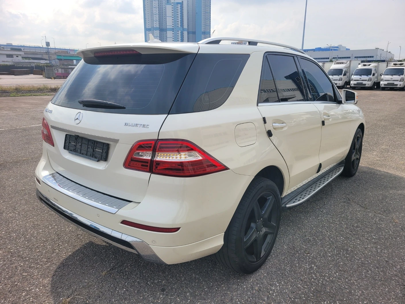 Mercedes-Benz ML 350 CDI - БЯЛА ПЕРЛА - УНИКАТ - ОЧАКВАН ВНОС - изображение 4