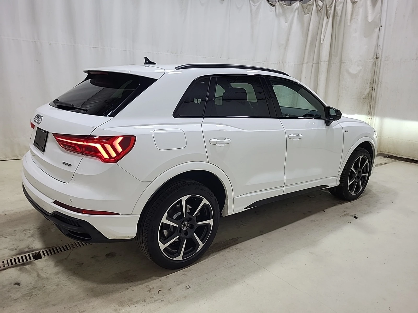 Audi Q3 PROGRESSIV * * CARFAX * * АВТО КРЕДИТ * *  - изображение 3