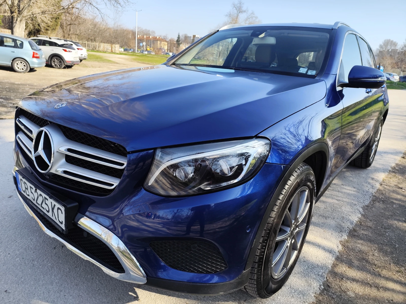 Mercedes-Benz GLC 350 147525km| AIRMATIC| ANDROID AUTO| 2 КОМПЛ. ДЖАНТИ, снимка 4 - Автомобили и джипове - 53685326