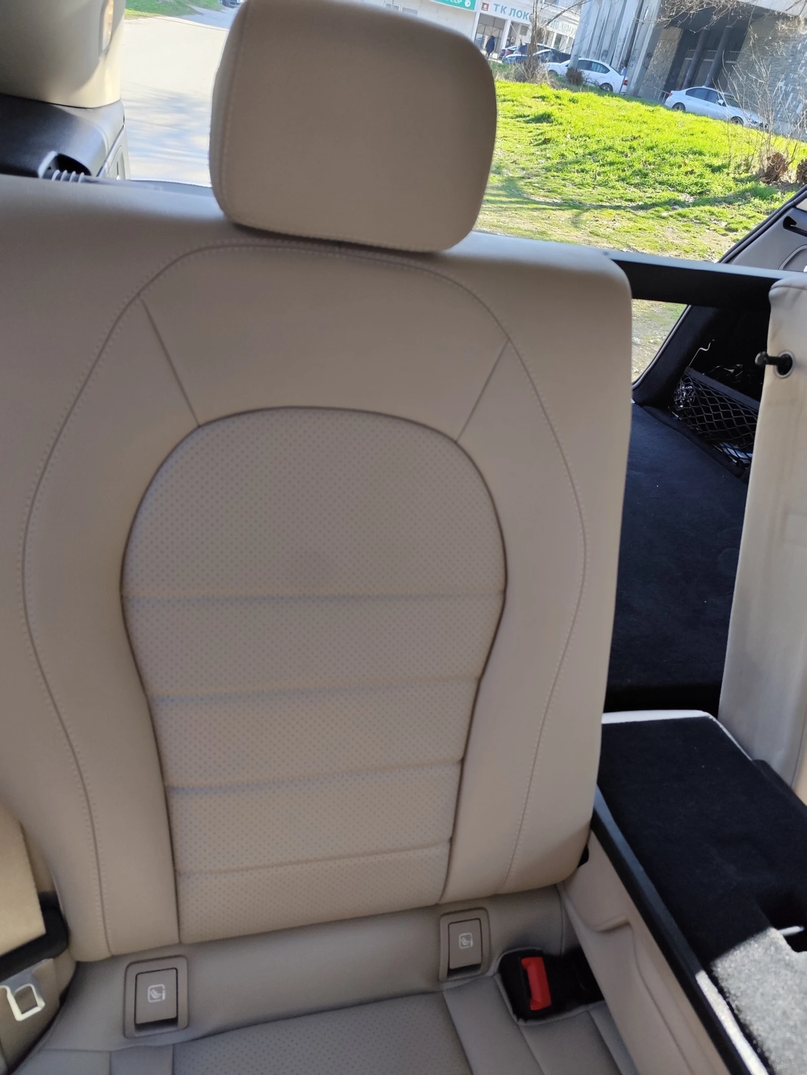 Mercedes-Benz GLC 350 147525km| AIRMATIC| ANDROID AUTO| 2 КОМПЛ. ДЖАНТИ, снимка 12 - Автомобили и джипове - 53685326