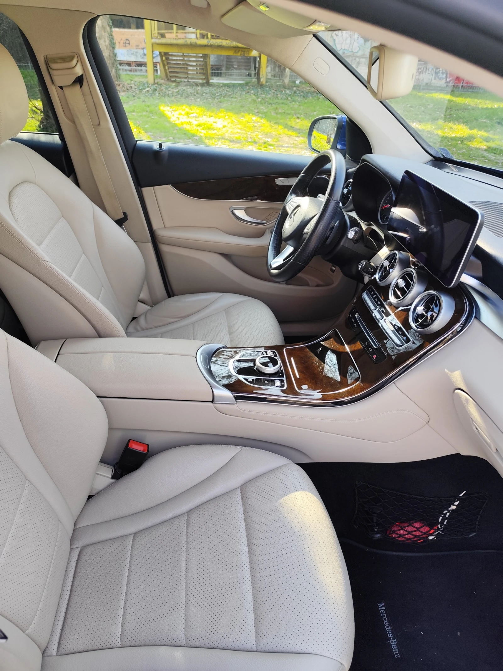 Mercedes-Benz GLC 350 147525km| AIRMATIC| ANDROID AUTO| 2 КОМПЛ. ДЖАНТИ, снимка 9 - Автомобили и джипове - 53685326