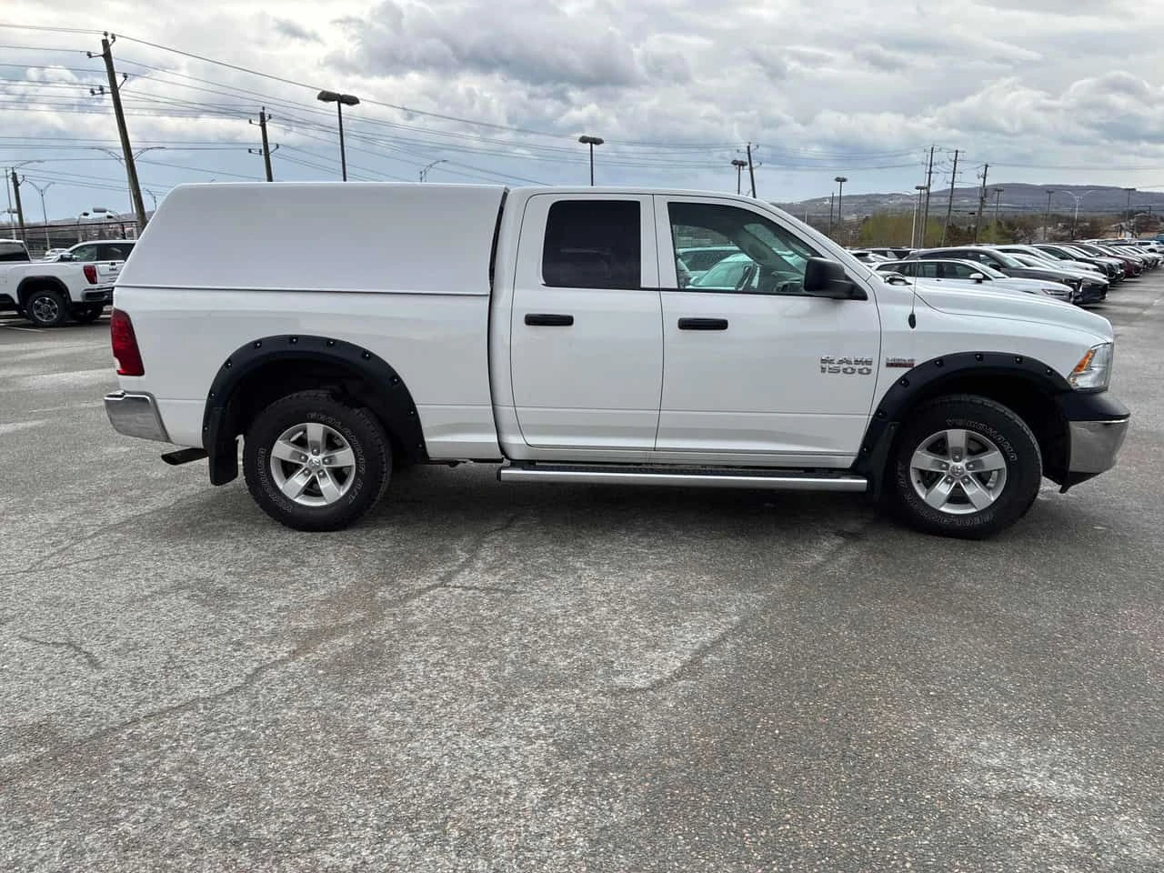 Dodge RAM 1500 * ST * CARFAX * ЛИЦЕНЗИРАН ДИЛЪР, снимка 3 - Автомобили и джипове - 54442462