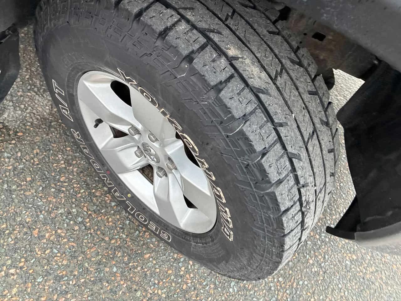 Dodge RAM 1500 * ST * CARFAX * ЛИЦЕНЗИРАН ДИЛЪР, снимка 7 - Автомобили и джипове - 54442462