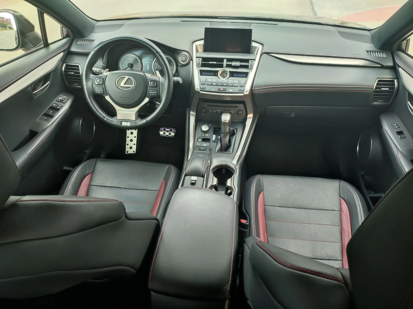 Lexus NX 200t 2.0 F-Sport, снимка 13 - Автомобили и джипове - 54638740
