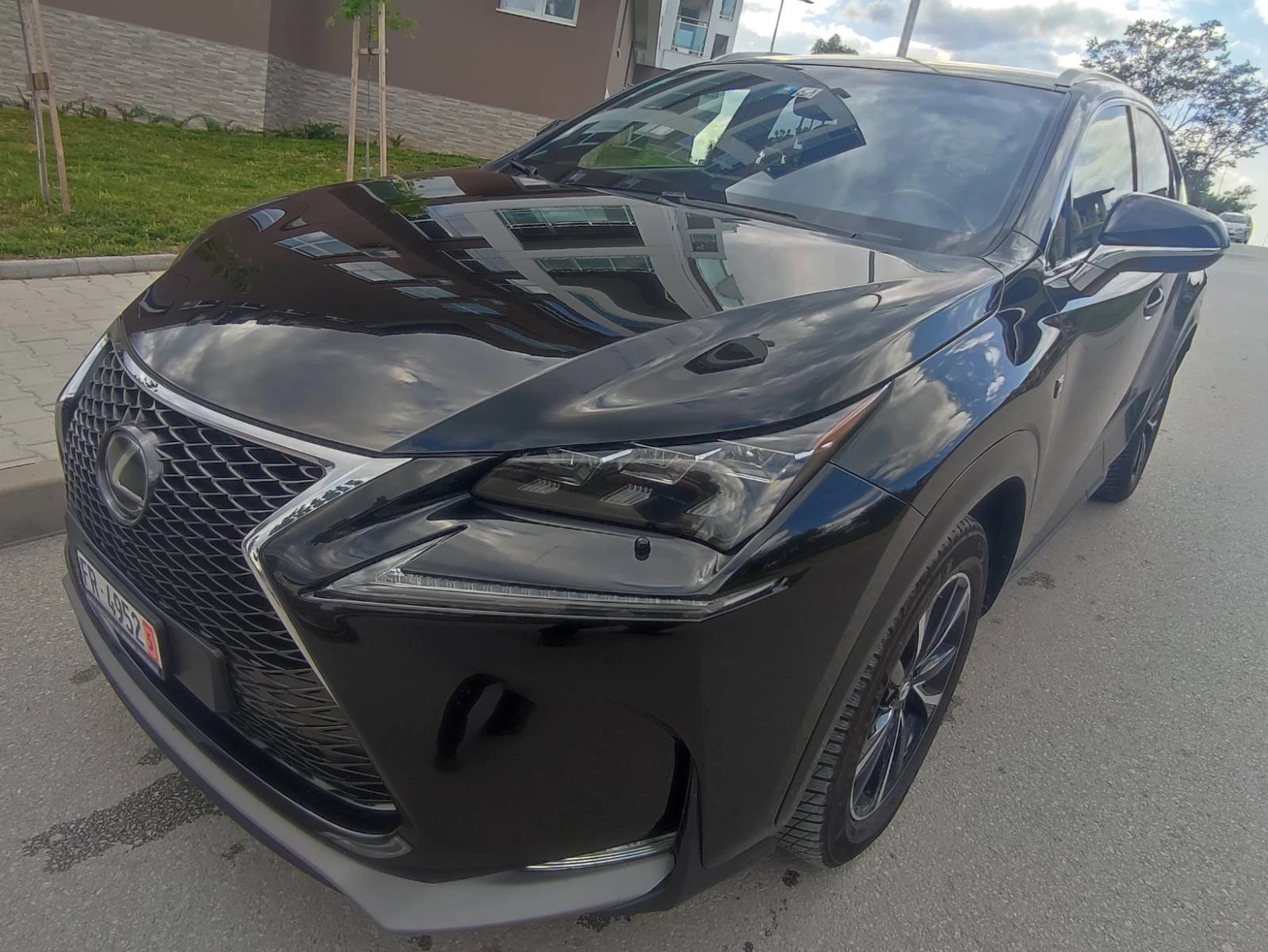 Lexus NX 200t 2.0 F-Sport, снимка 15 - Автомобили и джипове - 54638740