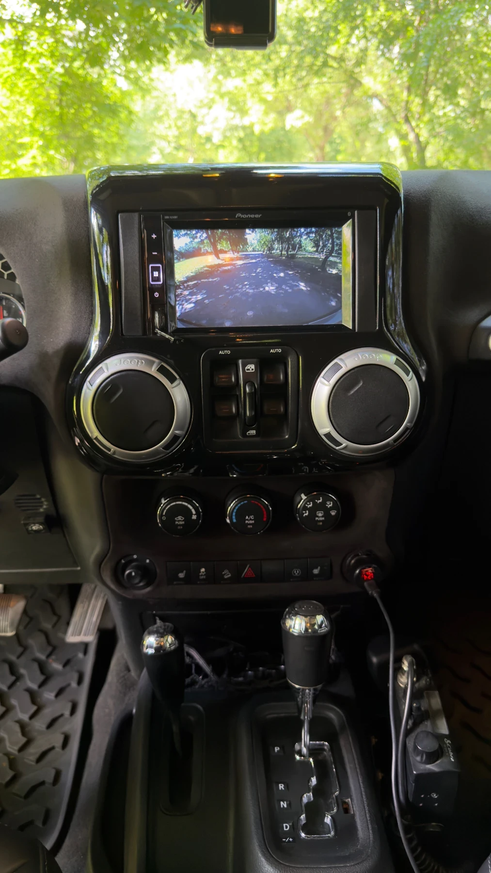 Jeep Wrangler CUSTOM Sahara Unlimited, снимка 16 - Автомобили и джипове - 54858487