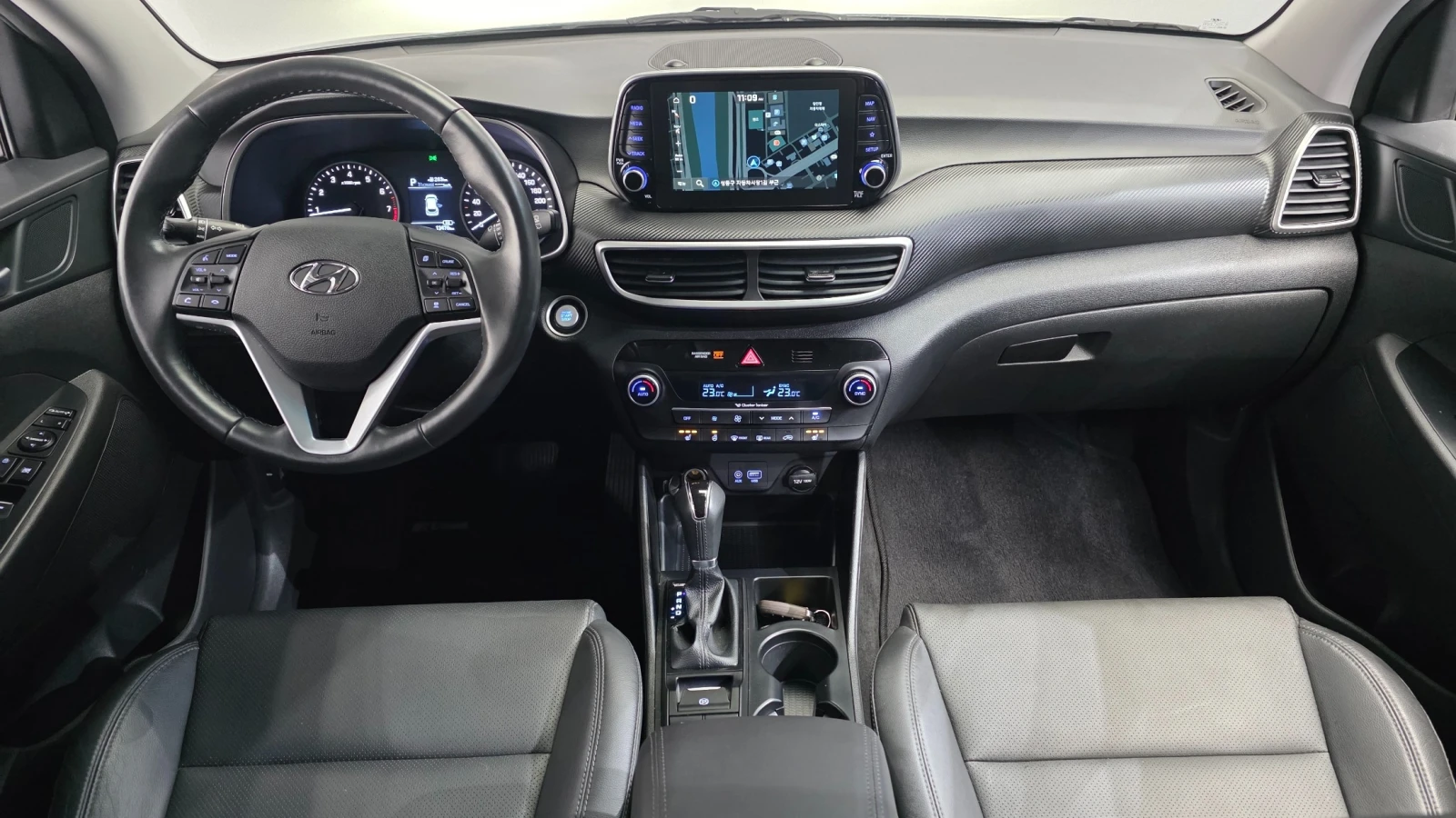 Hyundai Tucson * 1.6* , снимка 6 - Автомобили и джипове - 54962131