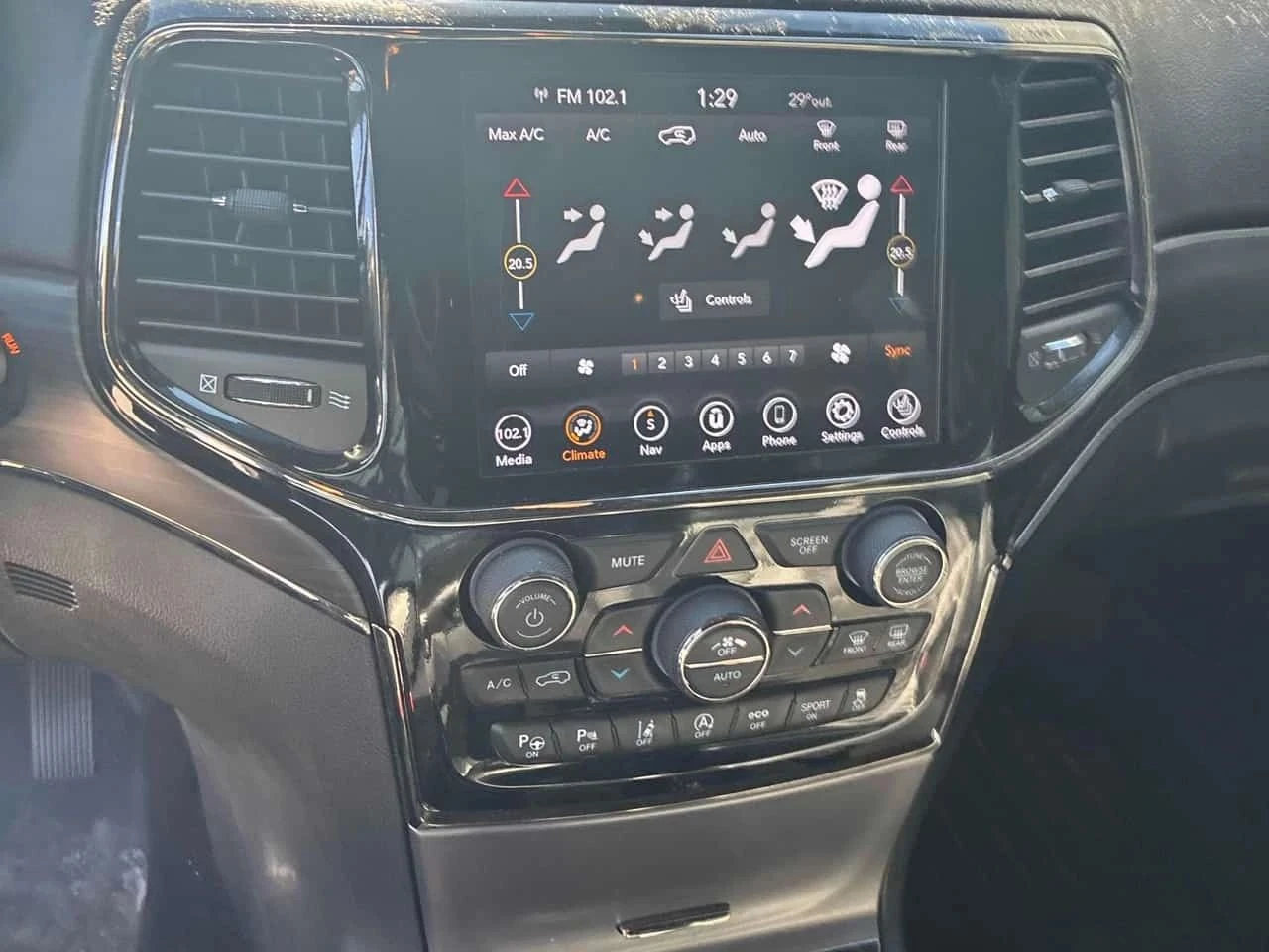 Jeep Grand cherokee, снимка 10 - Автомобили и джипове - 56710608