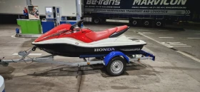 ����� �� �������� �� ���� Honda AquaTrax F-12