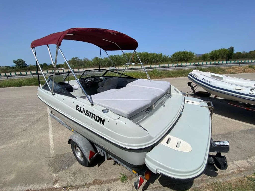 Моторна яхта Glastron 185 GT - изображение 5