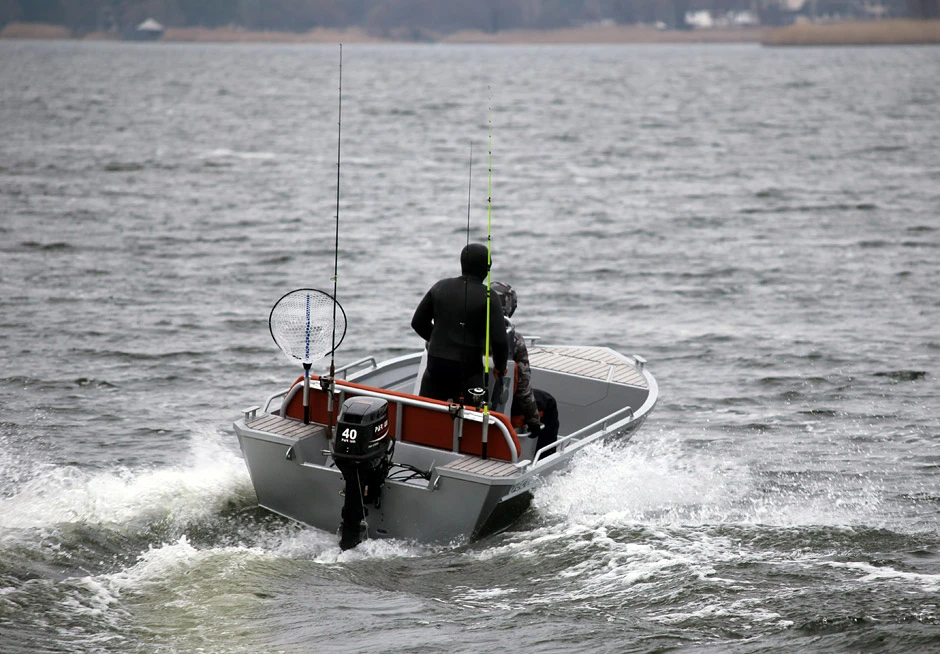 Лодка Собствено производство VECTOR A420, снимка 3 - Воден транспорт - 54080378