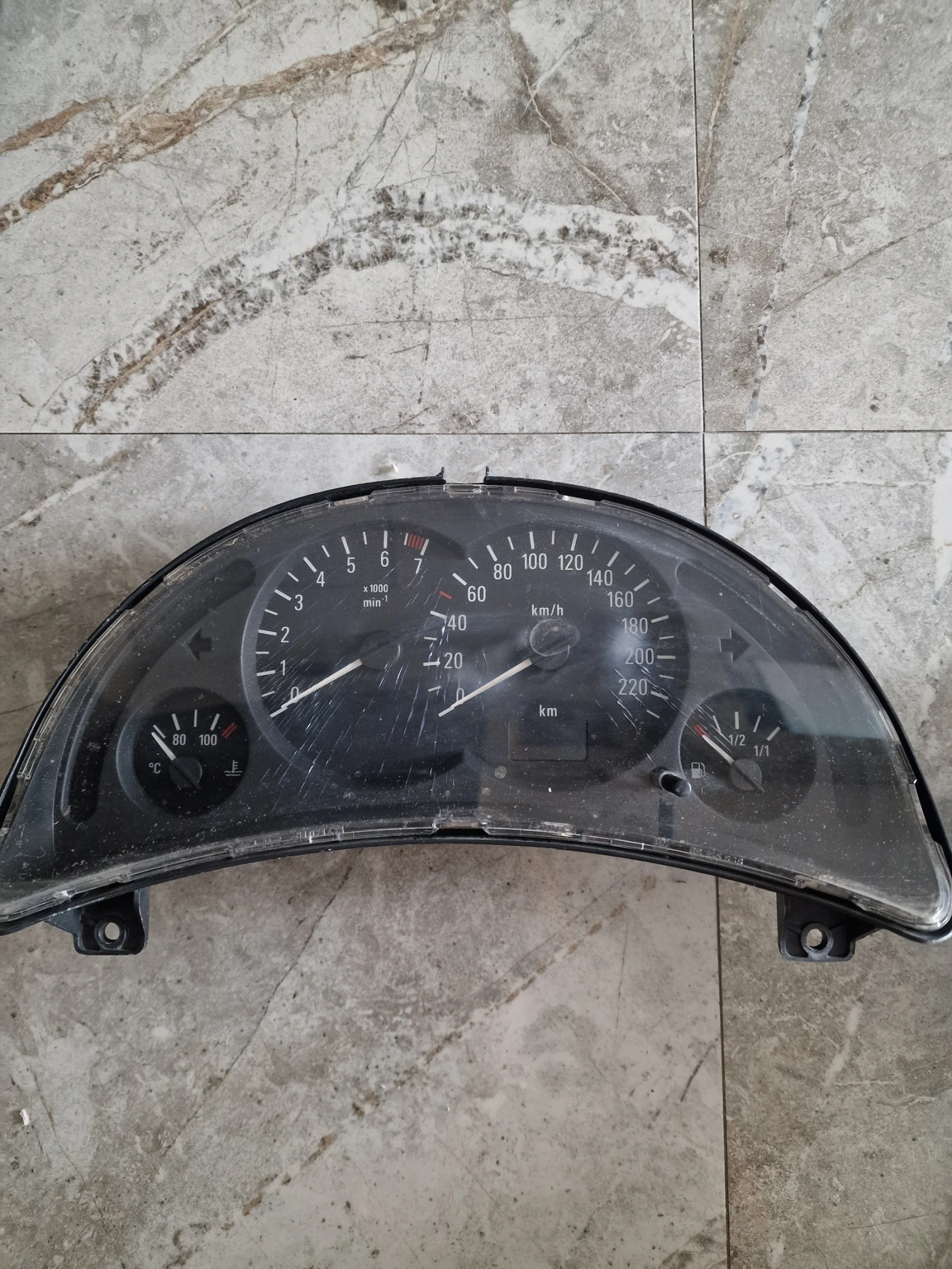 09166814FL километраж за OPEL CORSA C 
