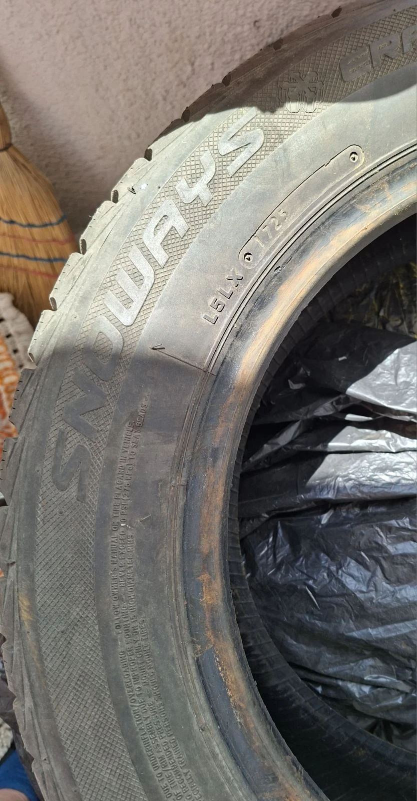 Гуми Зимни 185/65R15, снимка 3 - Гуми и джанти - 54571434