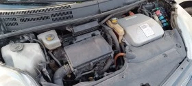 Toyota Prius 1.5 Hybrid, снимка 3