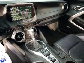 Chevrolet Camaro 6.2* V8* ПОДГРЕВ* ОБДУХВАНЕ* МАСАЖ* КЕЙЛЕС* КАМЕРА | Auto.bg — изображение 7