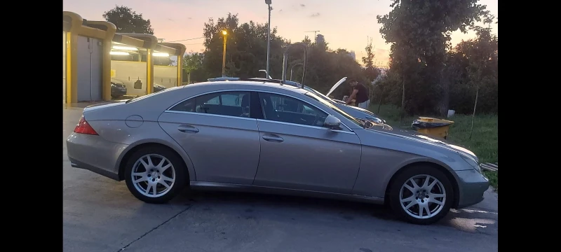 Mercedes-Benz CLS 350 350 CLS 2006 Г АГУ, снимка 4 - Автомобили и джипове - 47448162