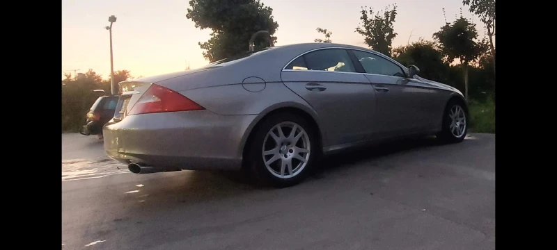 Mercedes-Benz CLS 350 350 CLS 2006 Г АГУ, снимка 3 - Автомобили и джипове - 47448162