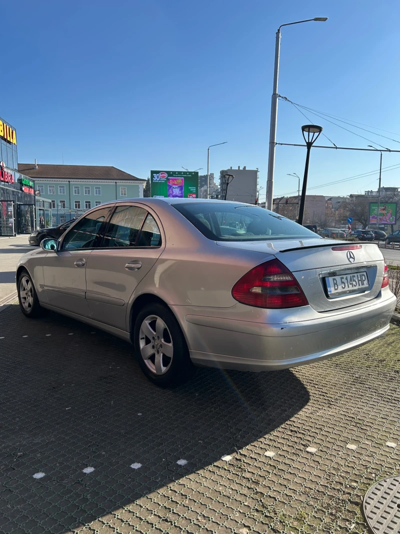 Mercedes-Benz E 270, снимка 2 - Автомобили и джипове - 49163055