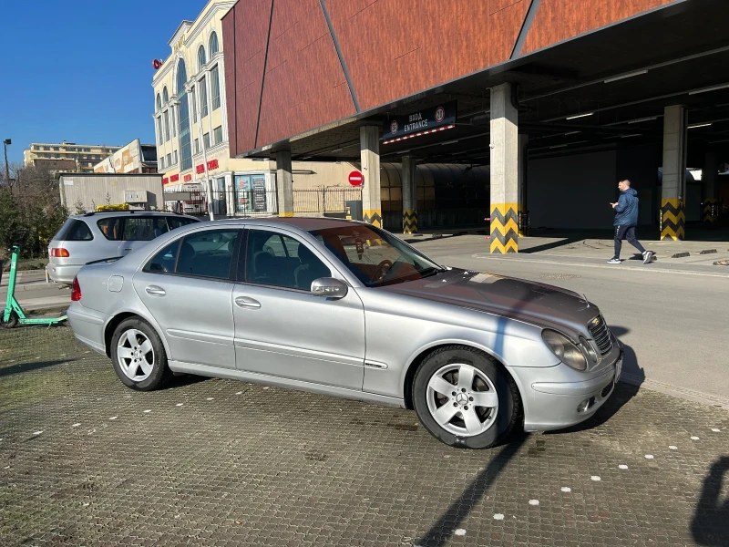 Mercedes-Benz E 270, снимка 4 - Автомобили и джипове - 49163055