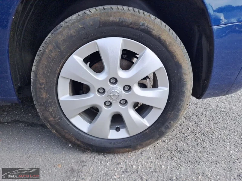 Opel Combo ELEGANCE/136HP/CAM/NAVI/ACC/LED/154g, снимка 7 - Автомобили и джипове - 51406781