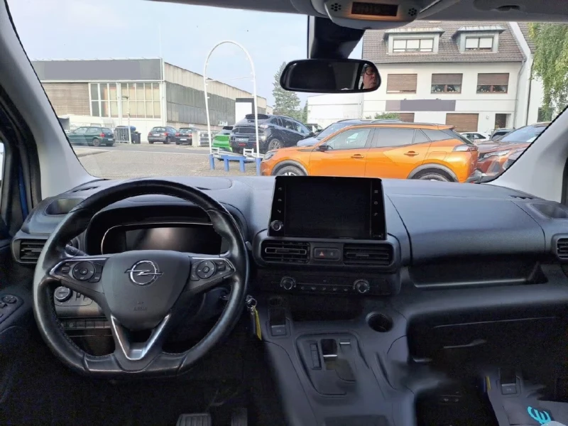 Opel Combo ELEGANCE/136HP/CAM/NAVI/ACC/LED/154g, снимка 10 - Автомобили и джипове - 51406781