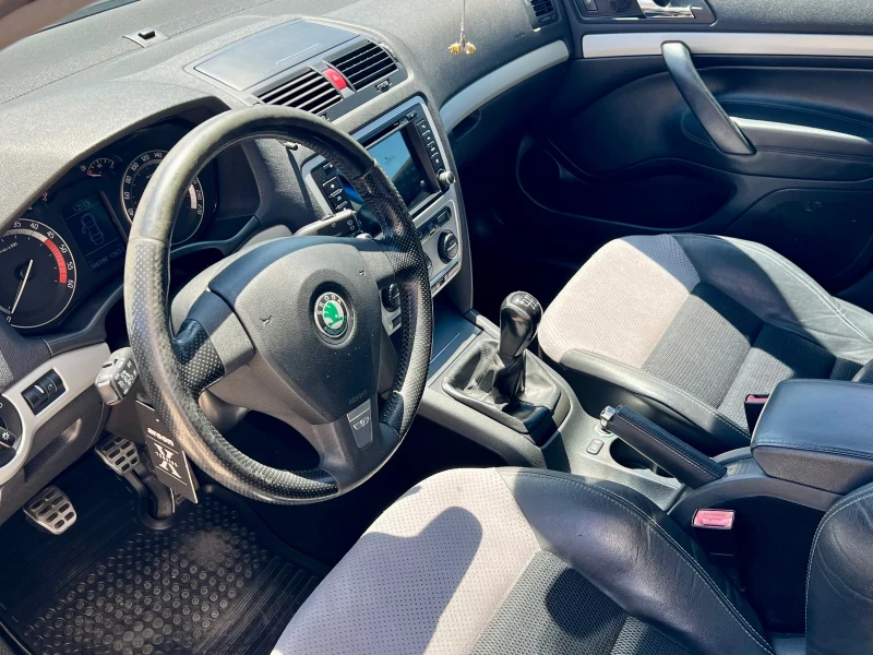 Skoda Octavia VRS, снимка 6 - Автомобили и джипове - 52617648