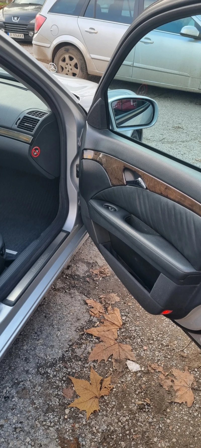 Mercedes-Benz E 270 Elegance, снимка 8 - Автомобили и джипове - 53210367