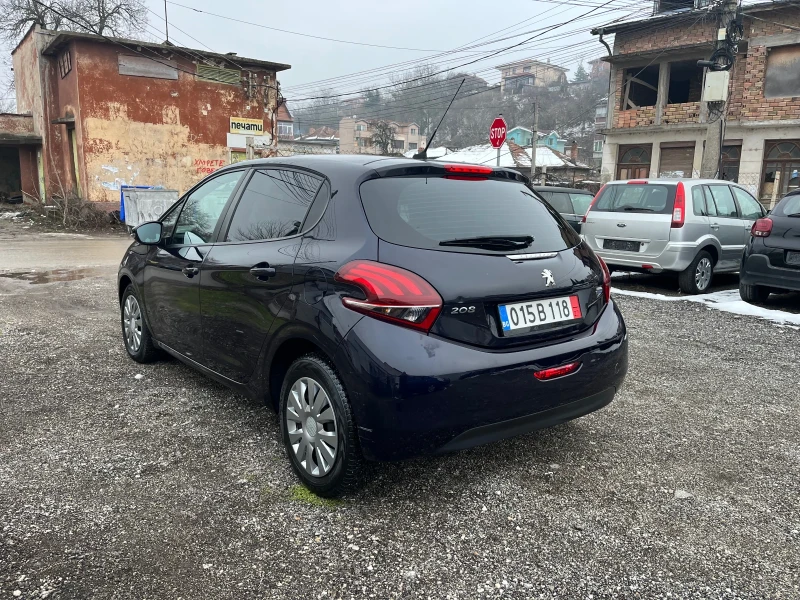Peugeot 208 Face* Navi* Климатроник* 1.6BlueHDI* evro6, снимка 8 - Автомобили и джипове - 53237670