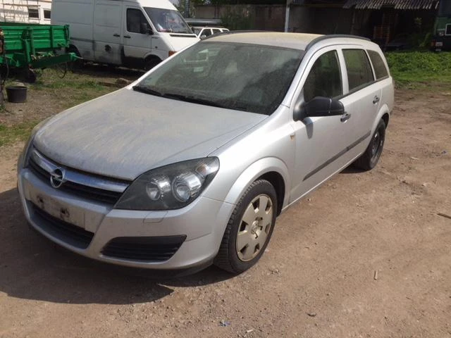 Opel Astra 1.9 CDTI , снимка 1 - Автомобили и джипове - 47290727