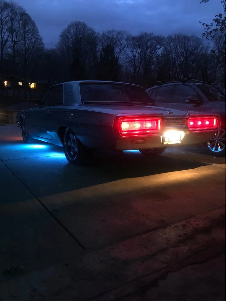 Ford Thunderbird CARFAX* АВТОФИНАНСИРАНЕ* БЕЗ ПЪРВОНАЧАЛНА ВНОСКА*  - изображение 10