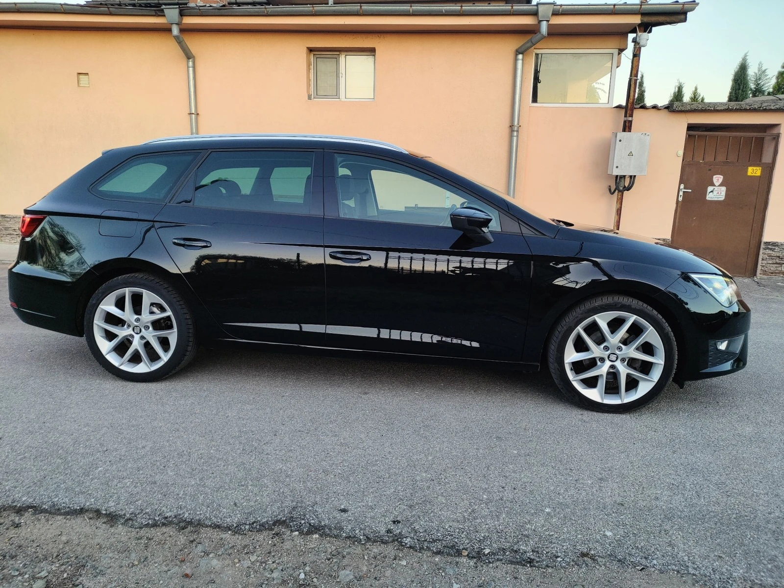 Seat Leon 1.4tsi#FR#PANO#NAVI#LED - изображение 4