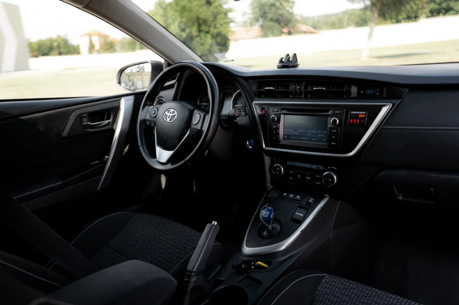 Toyota Auris 1.8 Hybrid | Mobile.bg   11