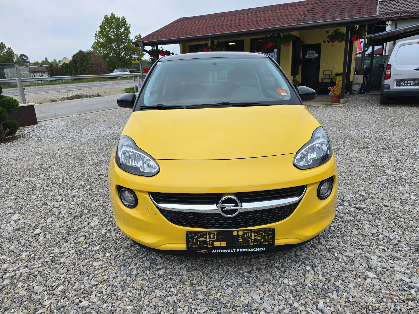 Opel Adam 1.2 КЛИМАТИК РЕАЛНИ КИЛОМЕТРИ - изображение 8