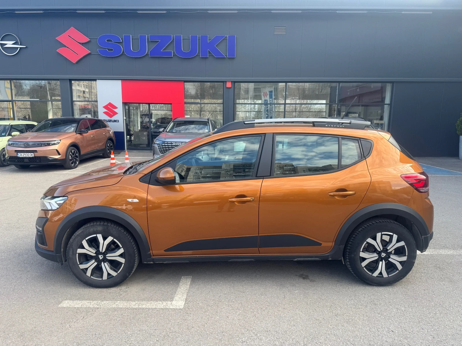 Dacia Sandero 1.0 Tci EDC, снимка 4 - Автомобили и джипове - 54222944