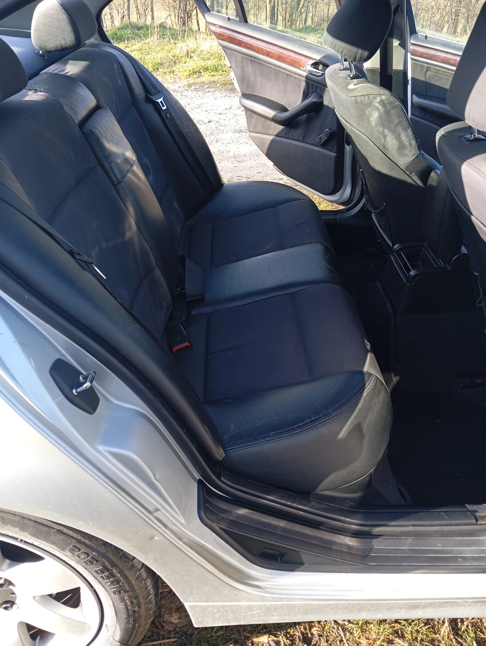 BMW 320 320d, снимка 5 - Автомобили и джипове - 54258997